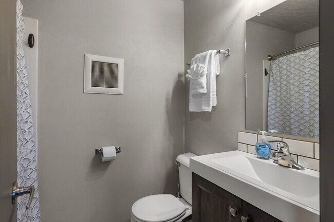 2629 N Helen St Unit SI ID1296543P