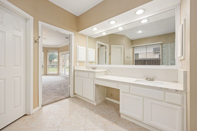 Photo - 1919 Valleria Ct