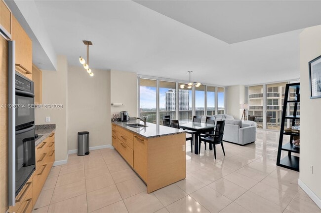 Photo - 1830 S Ocean Dr Unidad 3508