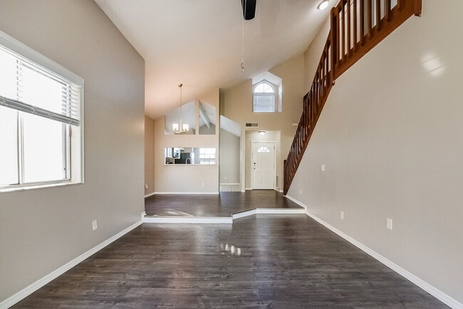 Photo - 1871 Meadowgold Ln