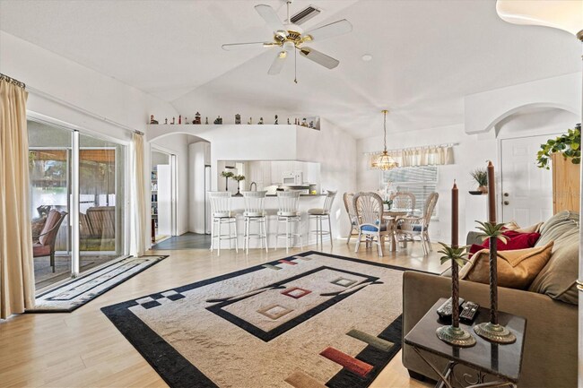 Photo - 5128 18th Ln E