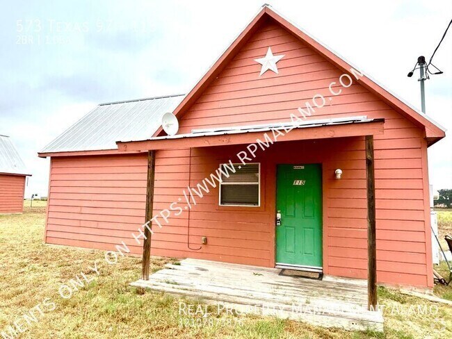 Building Photo - AVAILABLE NOW! 2 Bedroom / 1 Bath Lodge w/... Unit 115 Rental