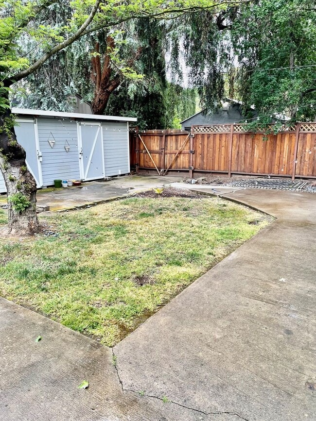 2509 Castro Way