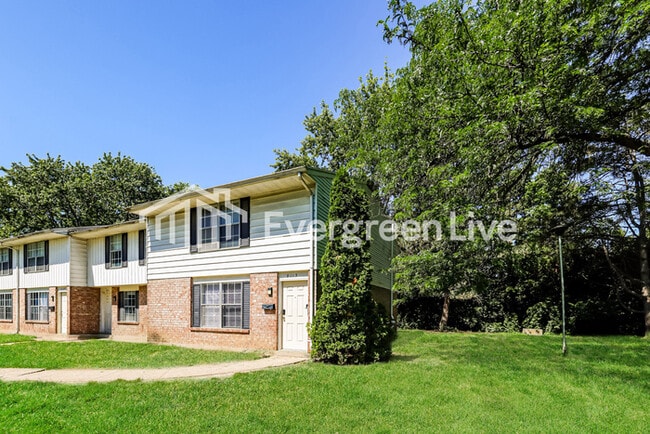 Photo - 8113 Mt Aetna St