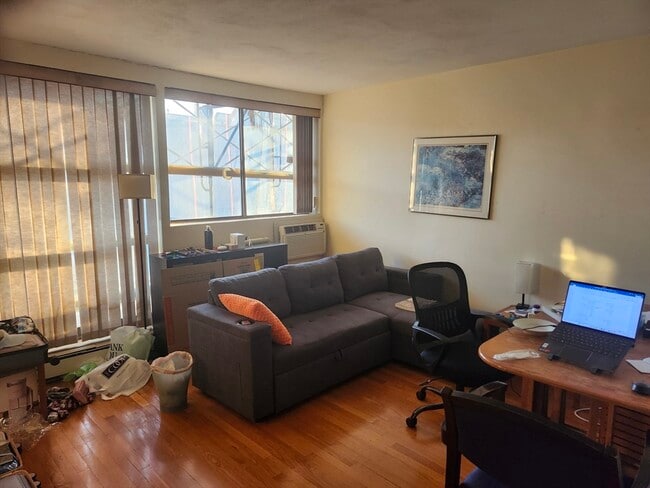 Photo - 1643 Cambridge St Unidad 55