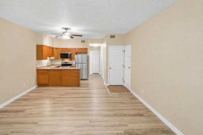Photo - 13831 Amiot Dr Unit Apartment A