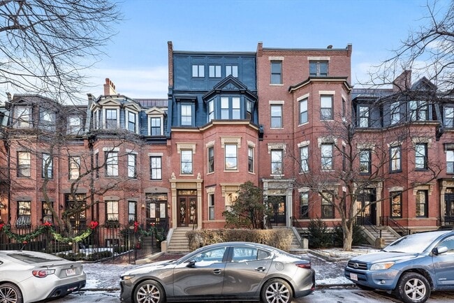 Photo - 348 Marlborough St Unidad 3