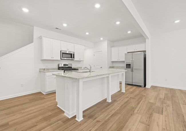 Photo - 102 Smithwood Dr