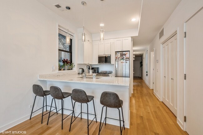 Photo - 1022 N Ashland Ave Unidad 2