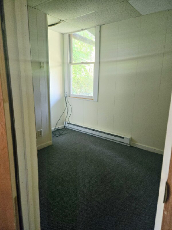 Photo - 106 S High St