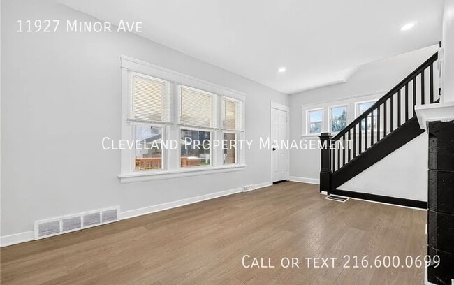 Photo - 11927 Minor Ave