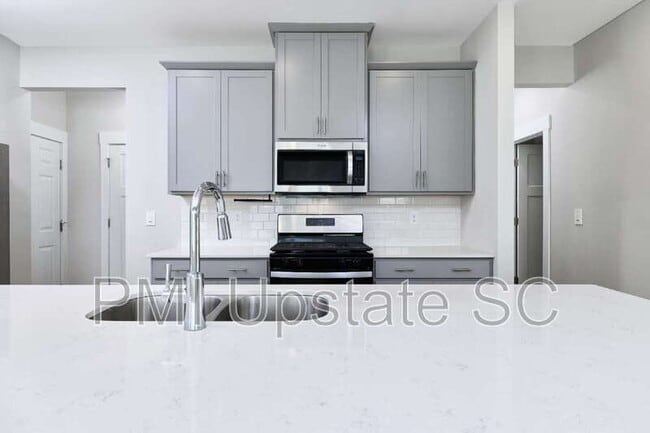 Photo - 519 Crowder Pl