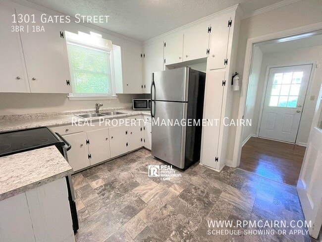 Photo - 1301 Gates St