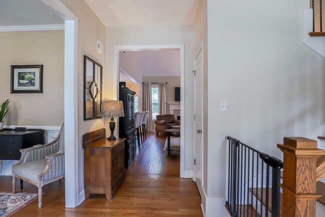 Photo - 919 Napiers Post Dr