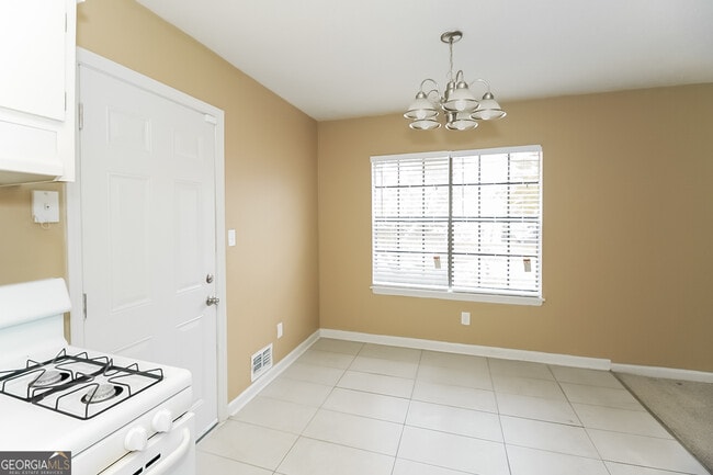 Photo - 7025 Winkfield Pl