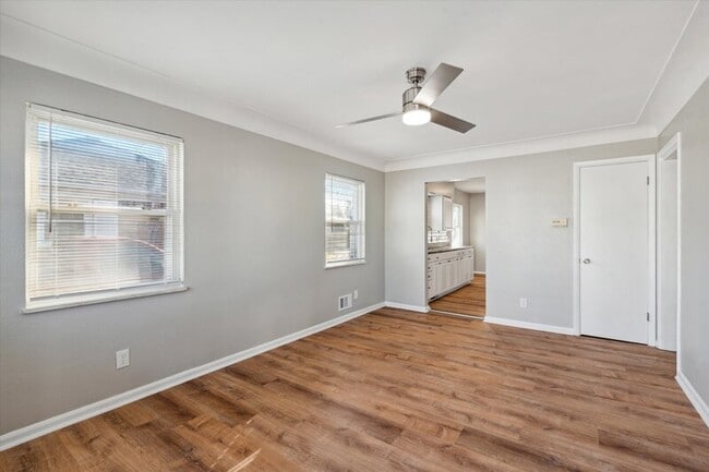 Photo - 4431 Caroline Ave