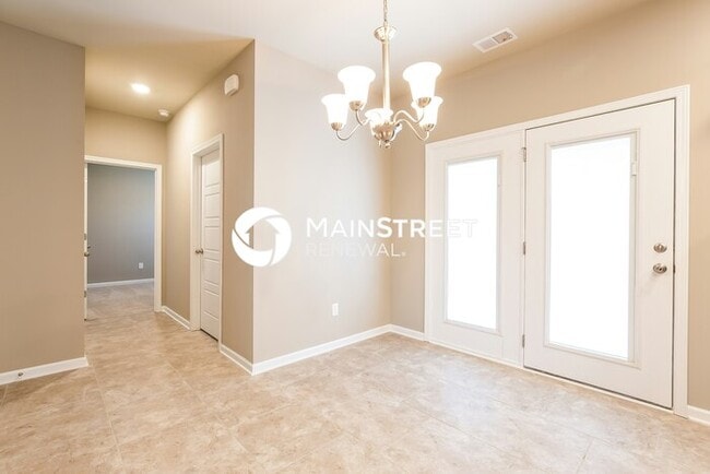Photo - 4 Bedroom Pet-Friendly Home in La Vergne, TN with Main Street Renewal