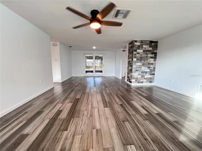 Photo - 5703 Andrea Dr