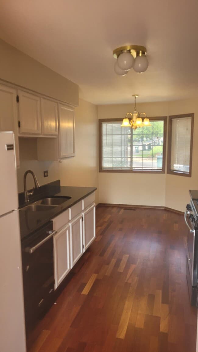 Photo - 1266 S Parkside Dr