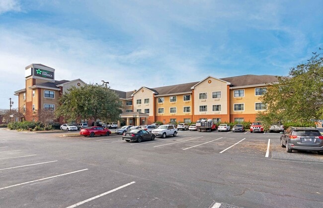 Furnished Studio-Savannah - Midtown