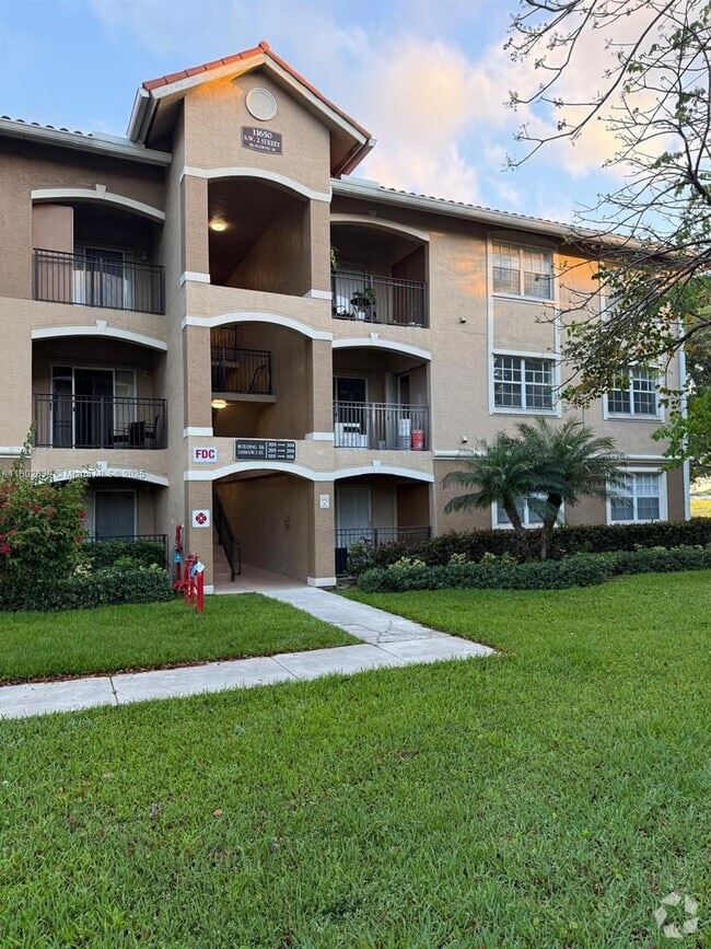 Building Photo - 11650 SW 2nd St Unit 16207 Rental