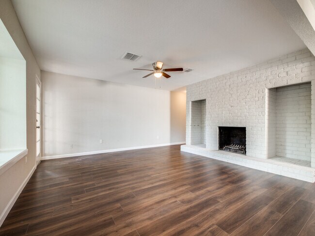 Photo - 287 Eldon St