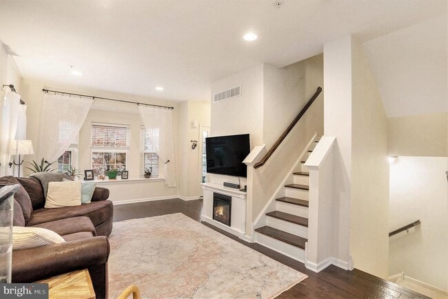 Photo - 3611 Jacob Stout Rd