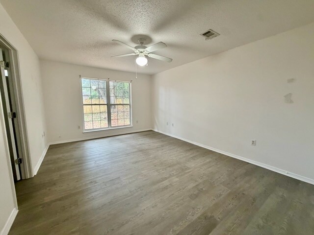963 Claeven Cir