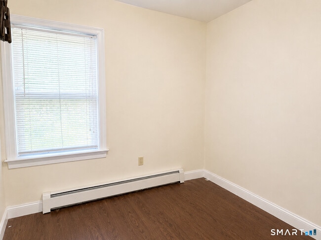 Photo - 450 Orchard St