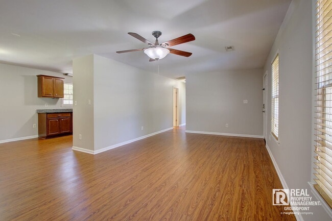 Photo - 125 Tiffany Ln