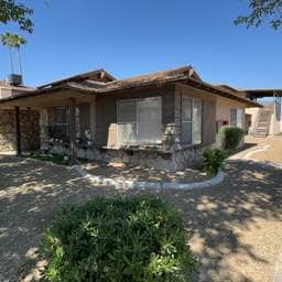 Building Photo - 2 Bedroom, 1 1/2 bathrooms property + Community with pool awaits!. Unit #3