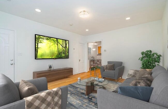 Photo - 209 19th St NE Unit 4