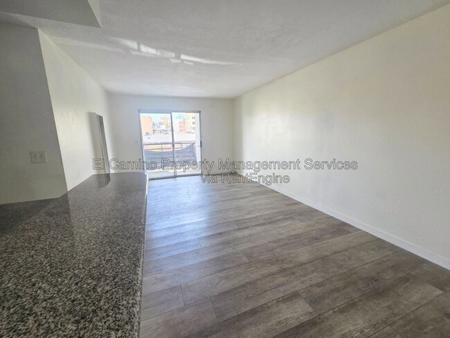 327 Chestnut Ave Unit 201