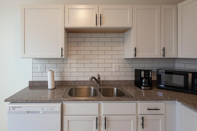 Photo - 607 E Euclid St Unit ID1239399P