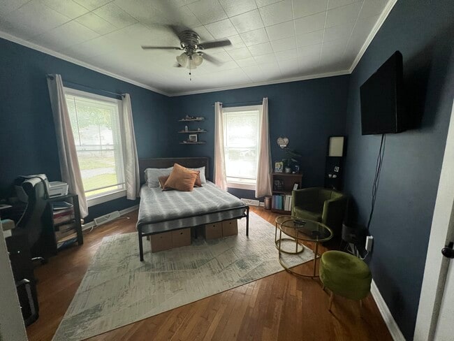 Photo - 2419 Gardner St