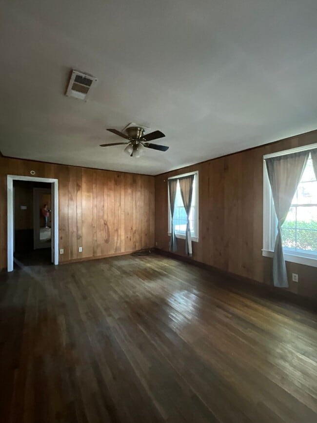 Photo - 803 Marvin Ave