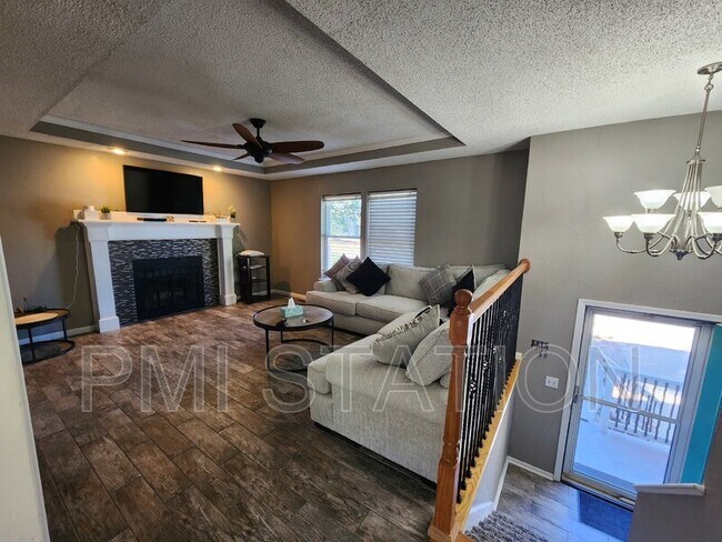 Photo - 8701 N Pomona Ave