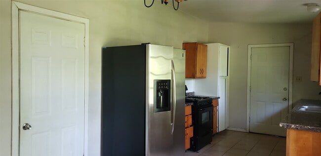 Building Photo - 4346 Dalmatian Dr