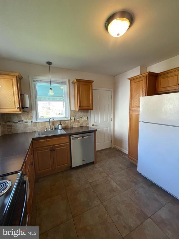 Photo - 127 Edgehill Ave