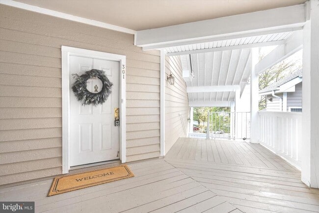 Building Photo - 14322 Climbing Rose Way Unit 301