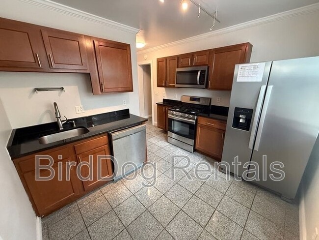 215 E 14th Ave