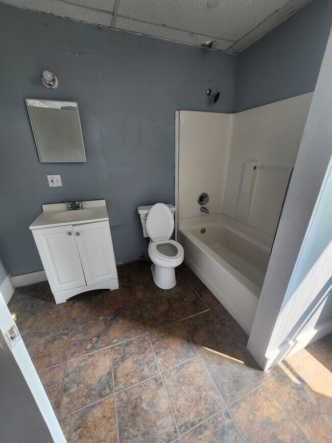 Photo - Lower2 bedroom unit