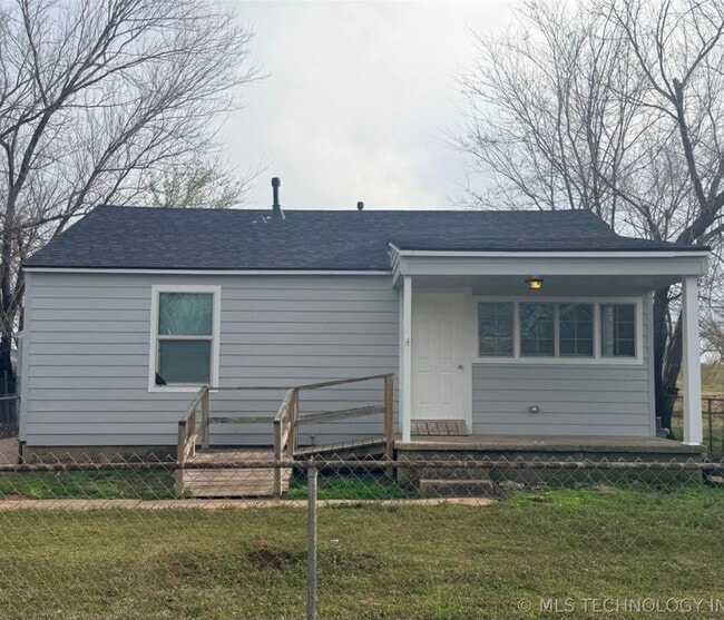 Building Photo - 5318 W 12th St