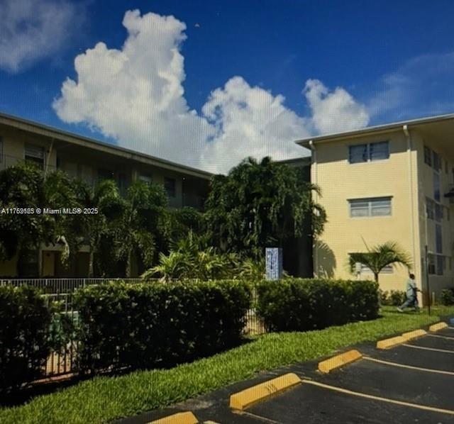 Photo - 1100 NE 1st Ct Condo Unit 210