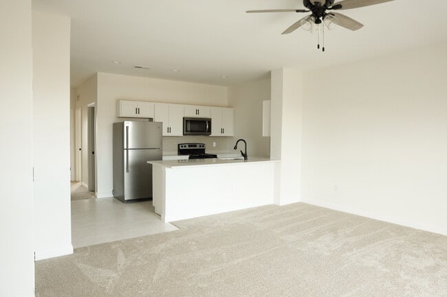 Photo - Oak Hill Apartments