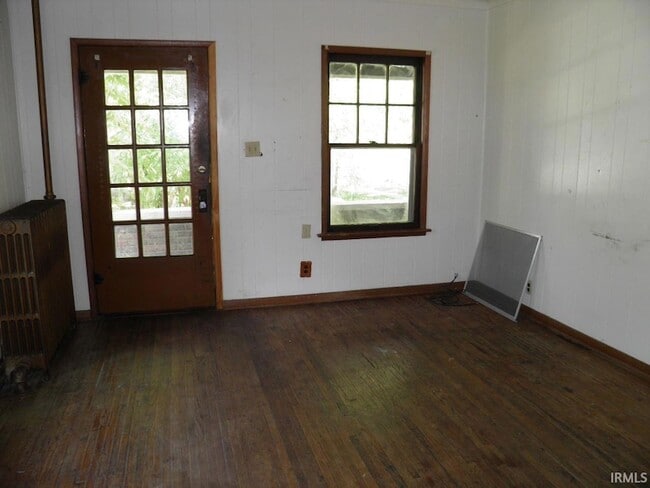 Photo - 551 S Washington St