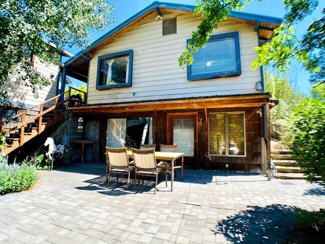 Photo - Unfurnished - Charming 3-Bedroom Home in D...