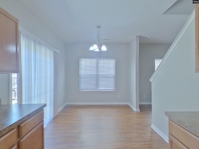 Photo - 484 Westmoreland Rd