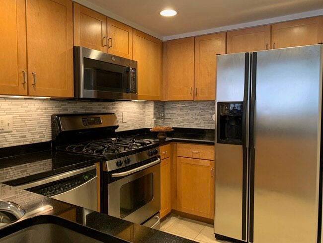 Photo - 1205 N Garfield St Unit 706