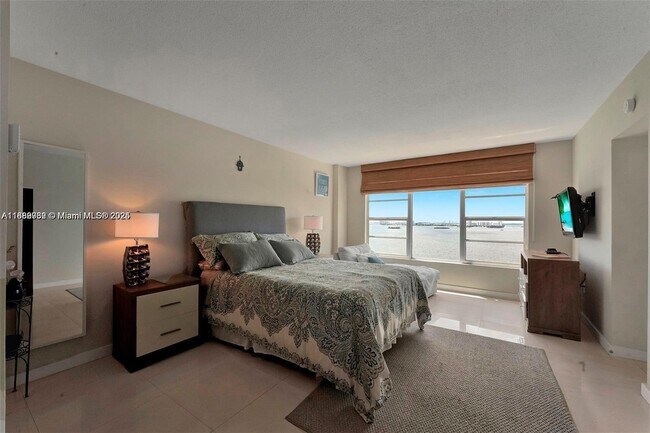 Photo - 11111 Biscayne Blvd Unit 18E
